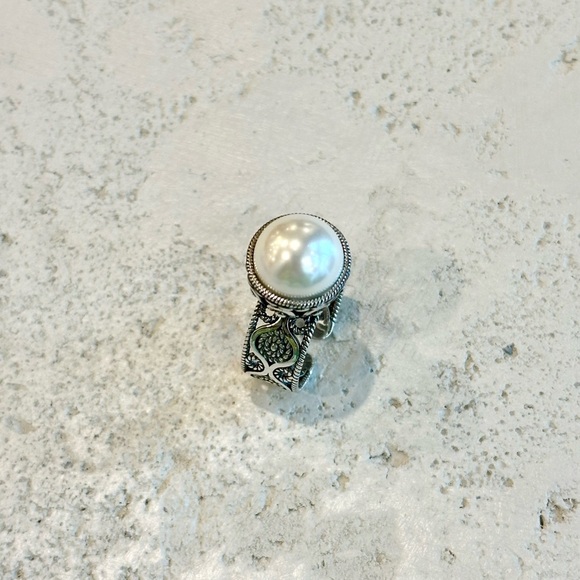 New Silver Ring with Pearl - Picture 3 of 6
